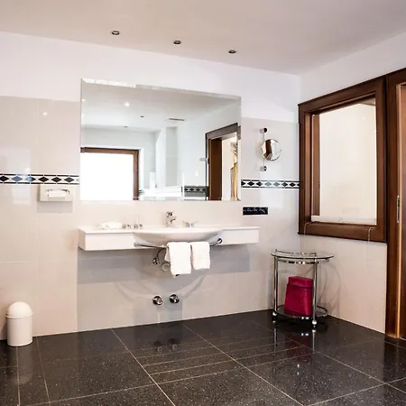 Maria Theresia מלון מאיירהופן