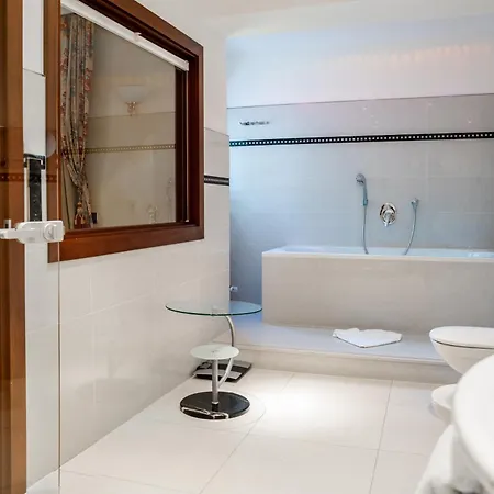 מלון Maria Theresia מאיירהופן